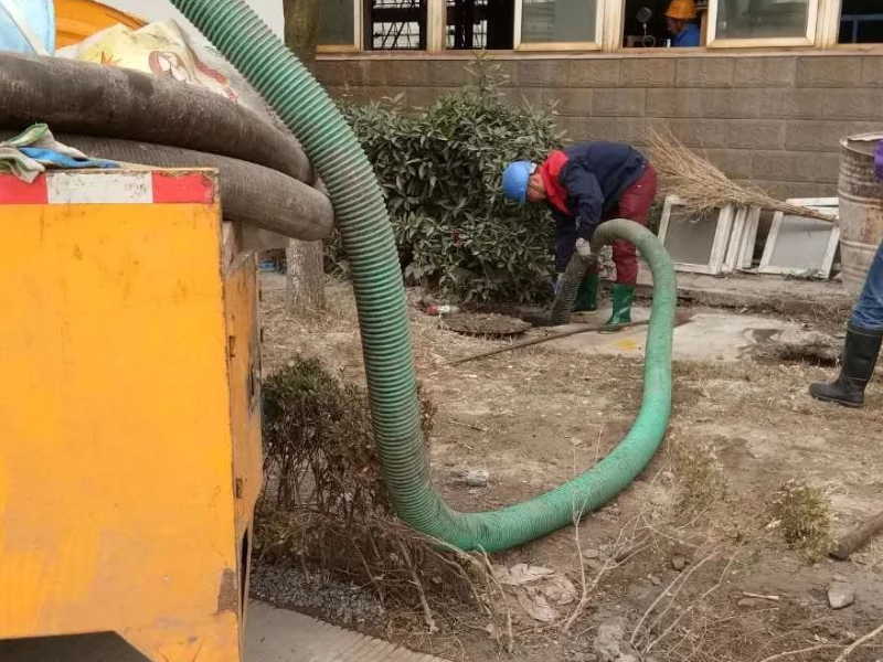 市北区专业通下水道《投马桶》维修水管漏水，换水龙头