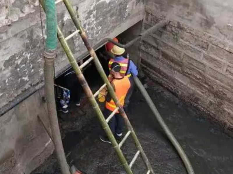 青岛市北区通下水道 专业投下水道 疏通马桶 管道疏通古力