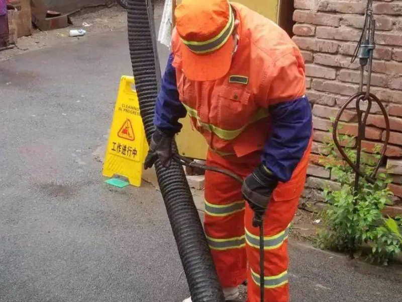 青岛市北区疏通马桶机器通下水道修马桶24小时服务